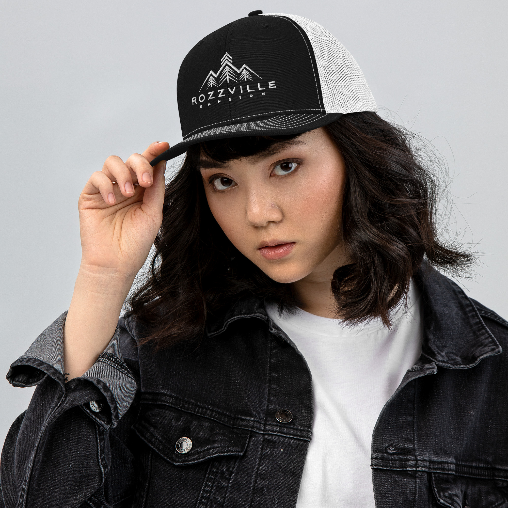 Trucker Cap white logo center - Image 3